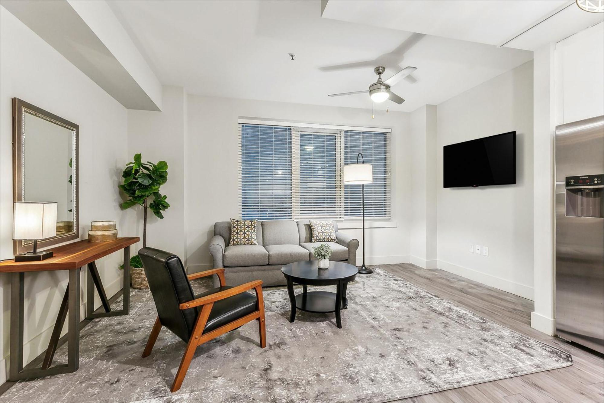 Upscale Condos And Penthouses Close To Canal And Bourbon St New Orleans Exteriör bild