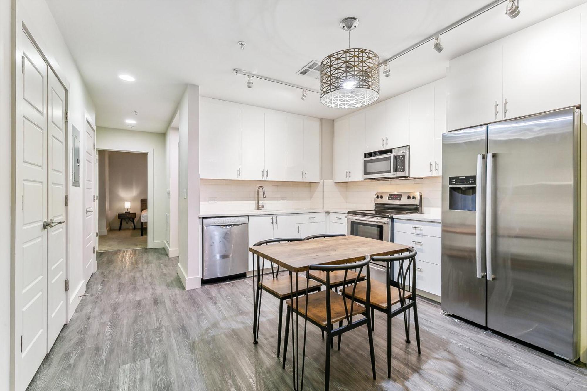 Upscale Condos And Penthouses Close To Canal And Bourbon St New Orleans Exteriör bild